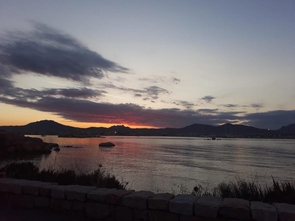 Il Mare Di Olbia Holiday Apartment Buitenkant foto